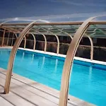 Les Bains De Nyaraló