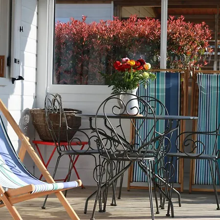 Les Bains De Holiday home